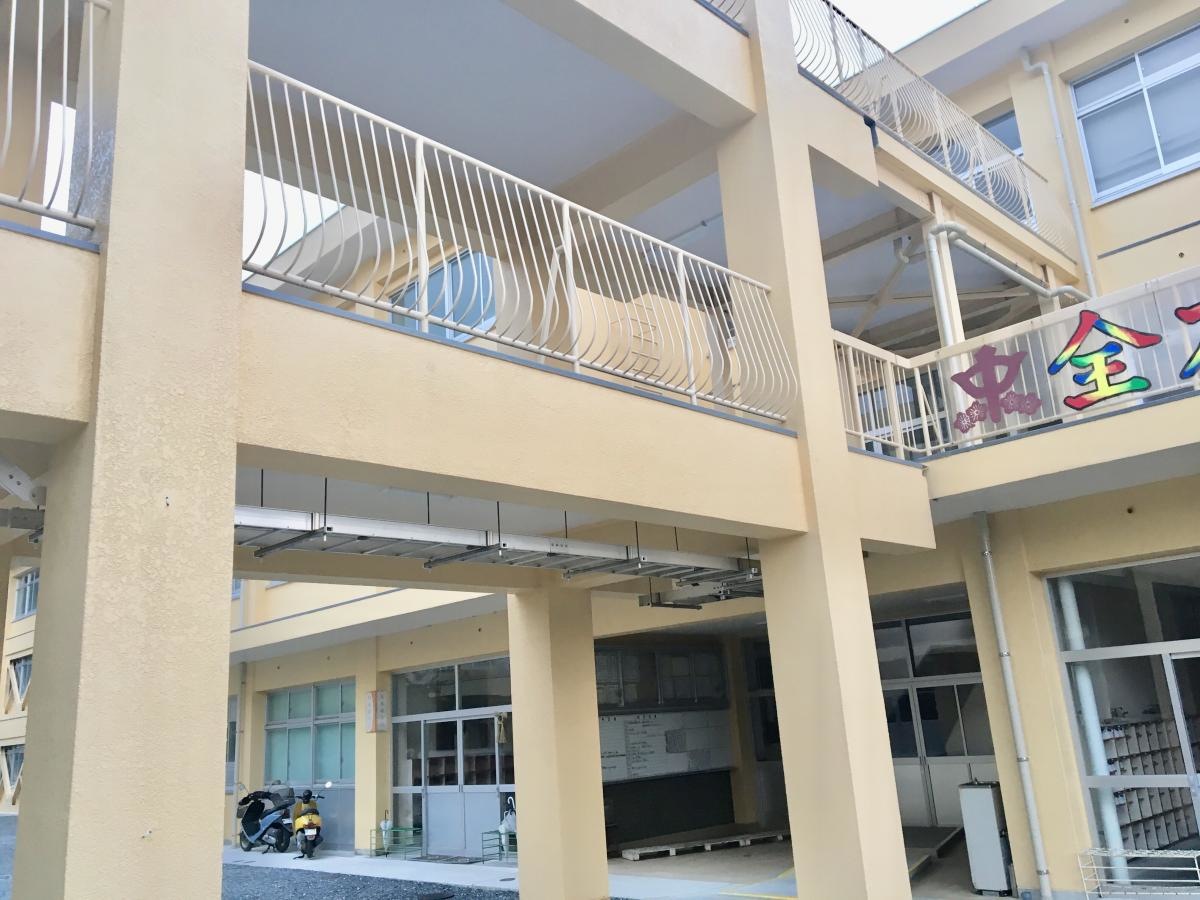 愛宕中学校