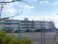 鰭ケ崎小学校
