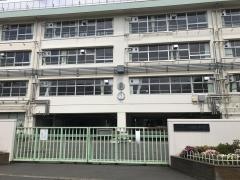 世田谷区立上祖師谷中学校