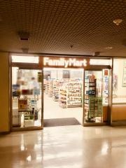 ファミリーマート　大阪市役所店
