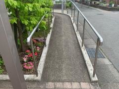 はながき皮フ科・形成外科クリニック