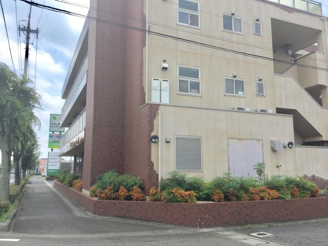 有料老人ホーム たんぽぽ森本の家 施設外観