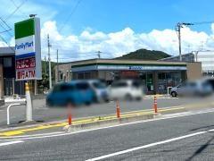 ファミリーマート　高知介良通店