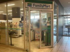ファミリーマート　つくばＱ’ｔ店