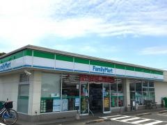 ファミリーマート　長生七井土店