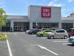ユニクロ　草津エイスクエア店