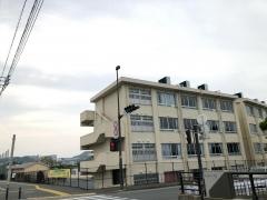 元岡小学校