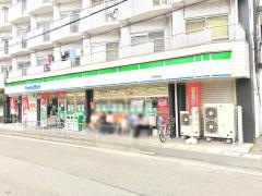 ファミリーマート　岡本竹田駅前店