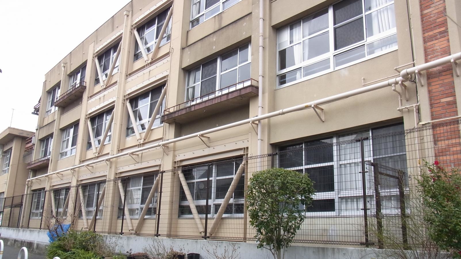 石切中学校