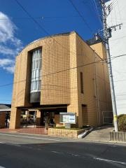 可児市立図書館