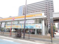 トヨタカローラ福岡香椎駅前店