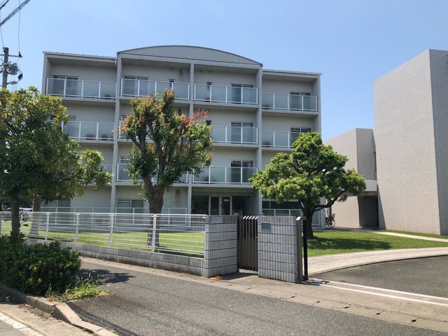 伯鳳会プラザ 施設外観