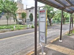 「住宅東口」バス停留所