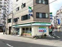 ファミリーマート　西平塚町店