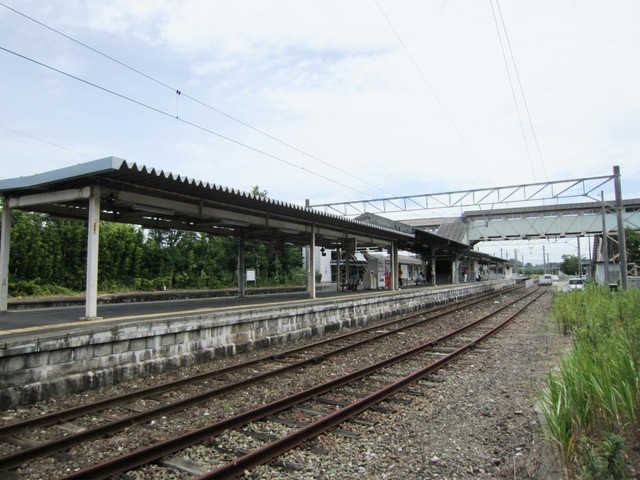 中間駅