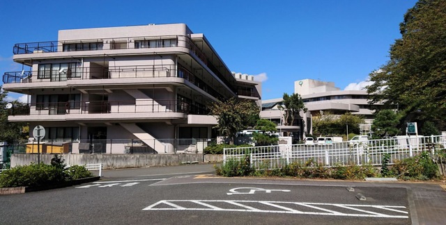 緑の郷 建物全景