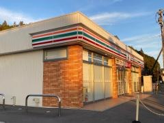 セブンイレブン 日高村本郷店