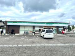 ファミリーマート　新潟小針南店