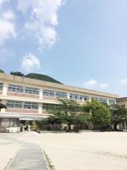 小森江西小学校