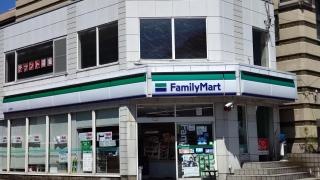 ファミリーマート　山中店