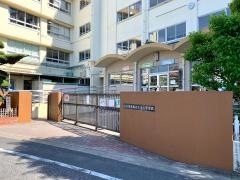葛飾区立亀有中学校