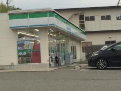 ファミリーマート　玉津インター北店