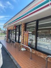 セブンイレブン　大分八幡店