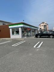 ファミリーマート　名張西原町店