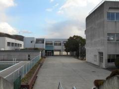 生駒東小学校