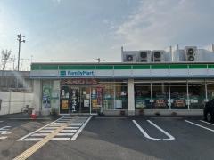 ファミリーマート　門真桑才店