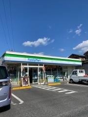 ファミリーマート　隼人松永店