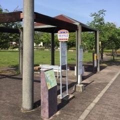 「木津川台中央公園」バス停留所