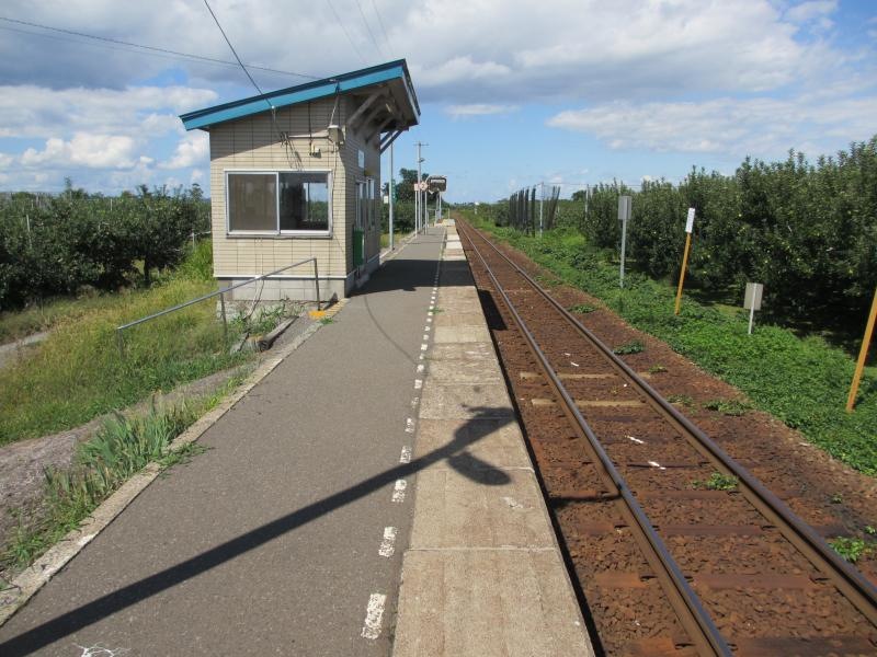 駅　プラットホーム