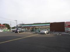 ファミリーマート　上尾小敷谷東店