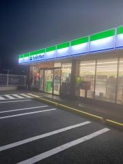 ファミリーマート　土山駅前店
