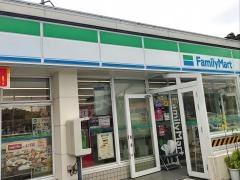 ファミリーマート　南風原山川店