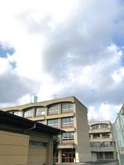 尾張旭市立西中学校