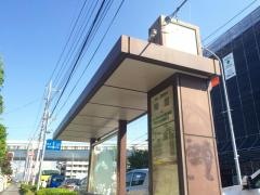 「陣屋」バス停留所