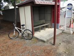 「やまびこドーム前」バス停留所