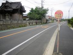 「上市場神社前」バス停留所