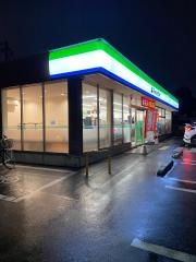 ファミリーマート　昭島田中町団地入口店