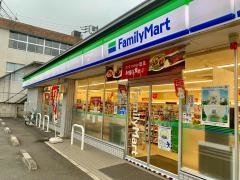 ファミリーマート　川越グリーンパーク店