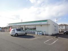 ファミリーマート　さくら卯の里店
