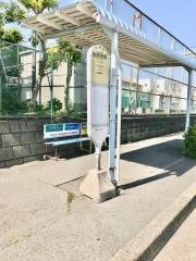 「寿照寺前」バス停留所