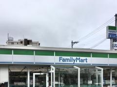 ファミリーマート　浦添にしばる店