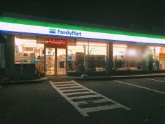 ファミリーマート　蟹江本町店