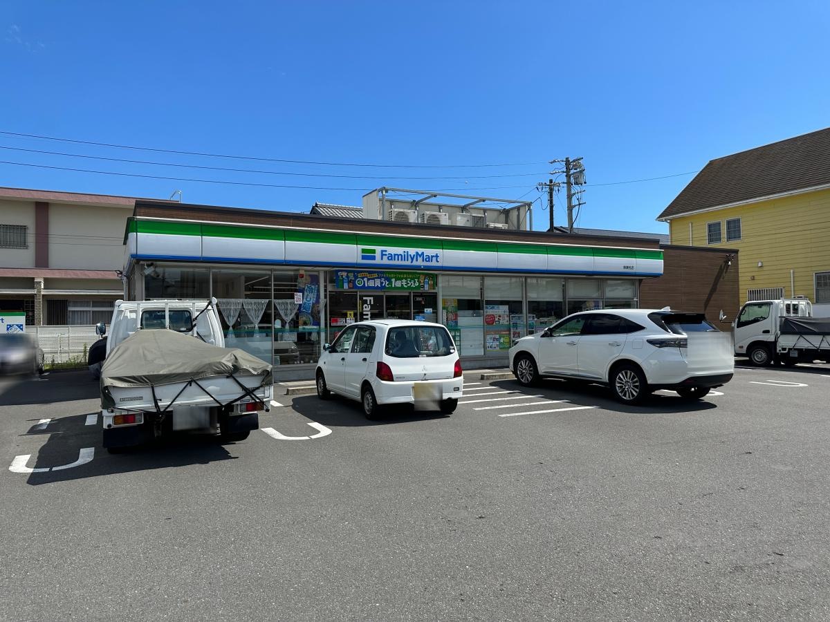 ファミリーマート南瀬名店