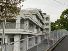 石川小学校