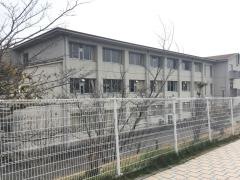 王寺南小学校
