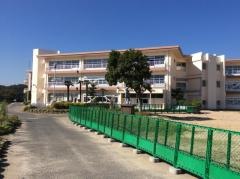 周陽小学校